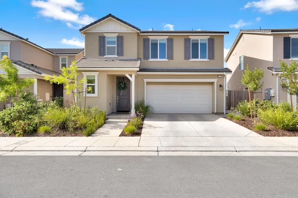 $465,000 | 1184 Ponderosa Way West, Madera, CA 93636