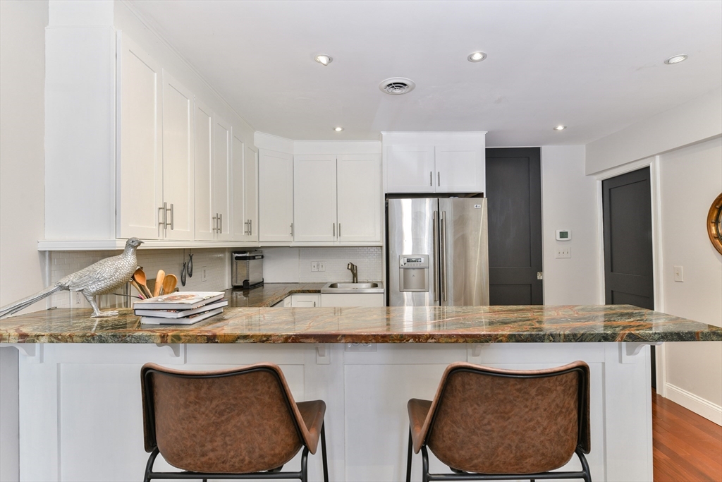 107 Appleton Street, Unit 2 Boston, MA 02116 - Photo 5 of 15 Gallery Image 5