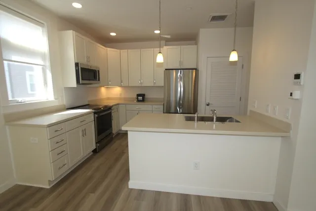 $4,500 | 159 Allston Street, Unit 3, Cambridge, MA 02139