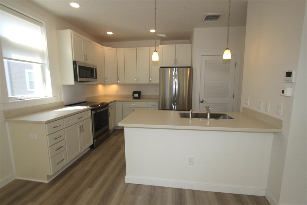 159 Allston Street, Unit 3 Cambridge, MA 02139 - Photo 8 of 24