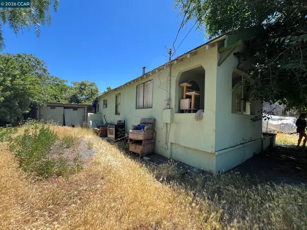 $295,000 | 196 North Bella Monte Avenue, Bay Point, CA 94565