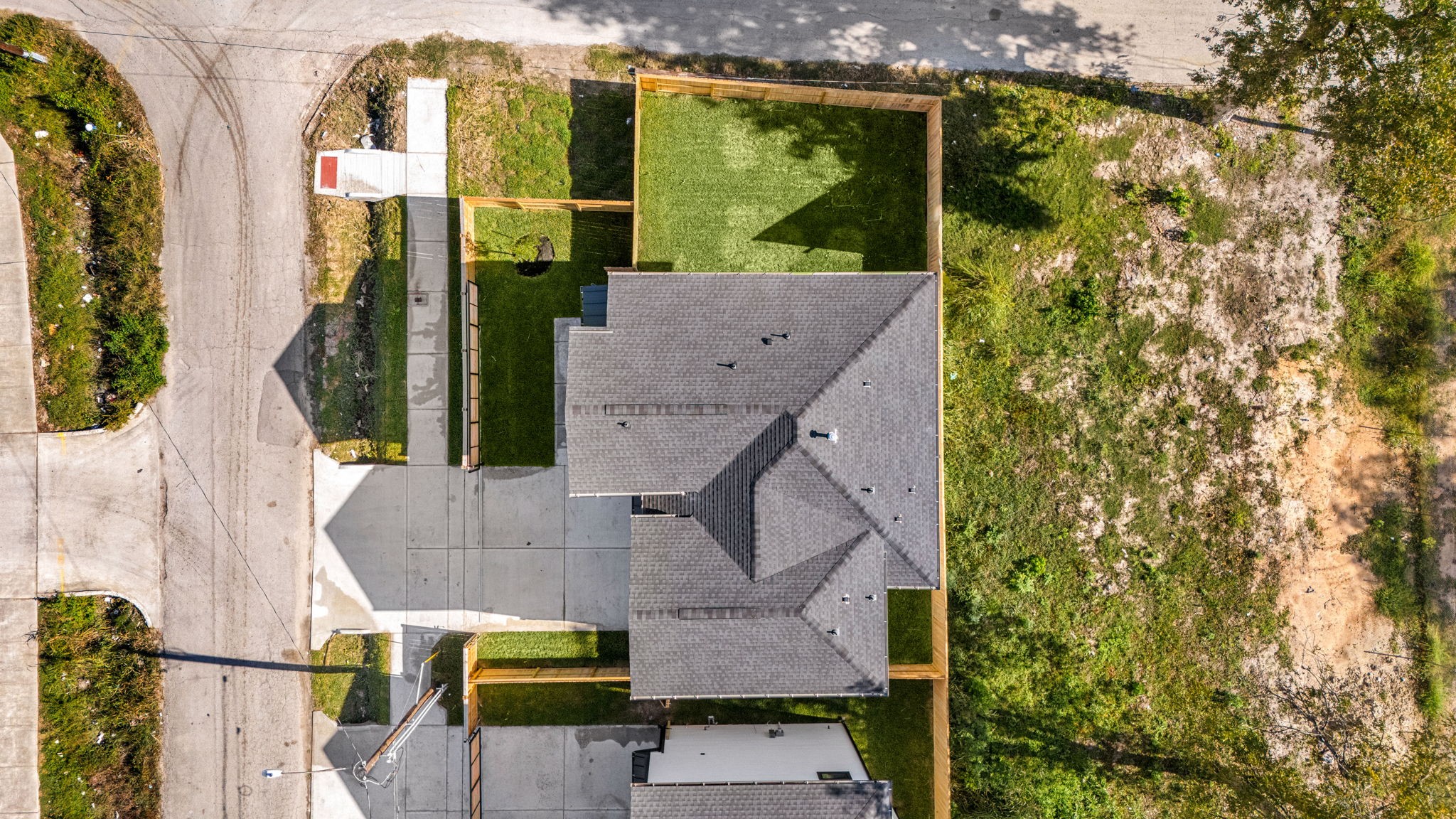 2720 Spence Street Houston, TX 77093 - Photo 45 of 50 aerial view of a house with a garden