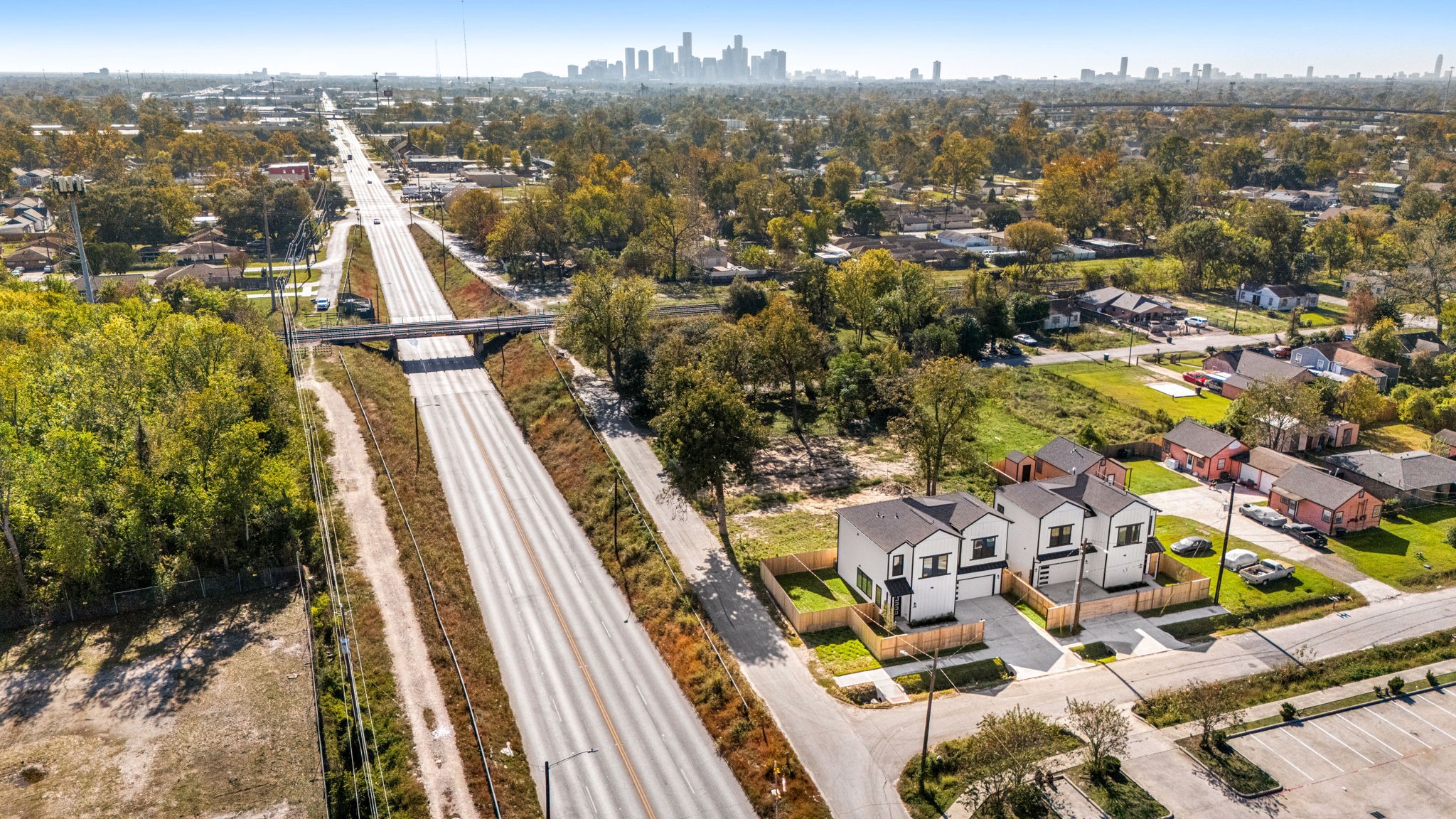 2720 Spence Street Houston, TX 77093 - Photo 48 of 50 a view of outdoor space and city view