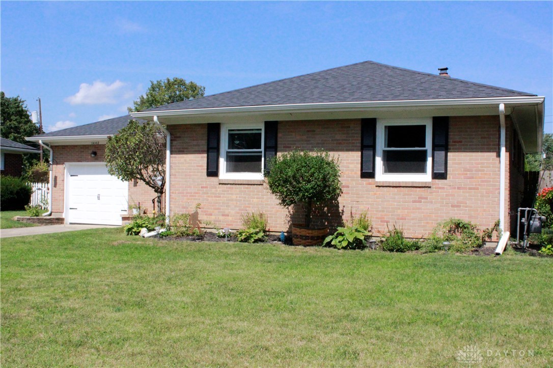 1442 Ronald Road Springfield, OH 45503 - Photo 4 of 42