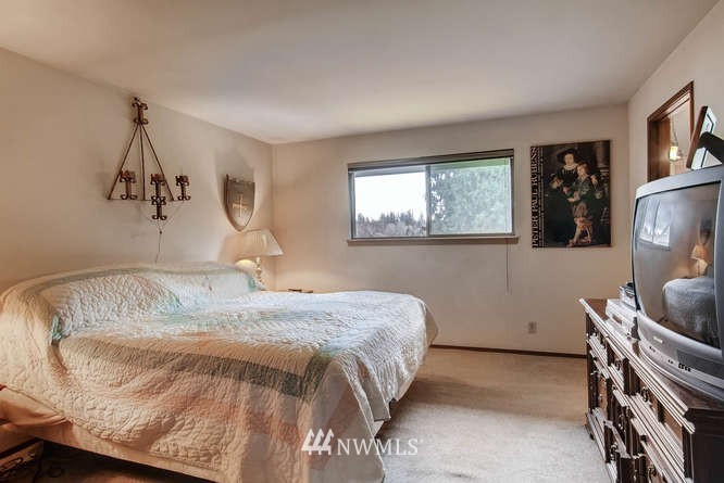 17317 3rd Avenue Southeast Bothell, WA 98012 - Photo 14 of 25