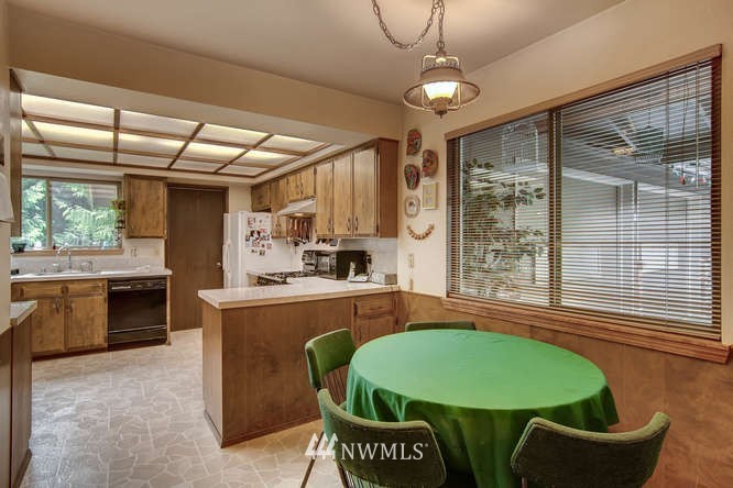 17317 3rd Avenue Southeast Bothell, WA 98012 - Photo 10 of 25