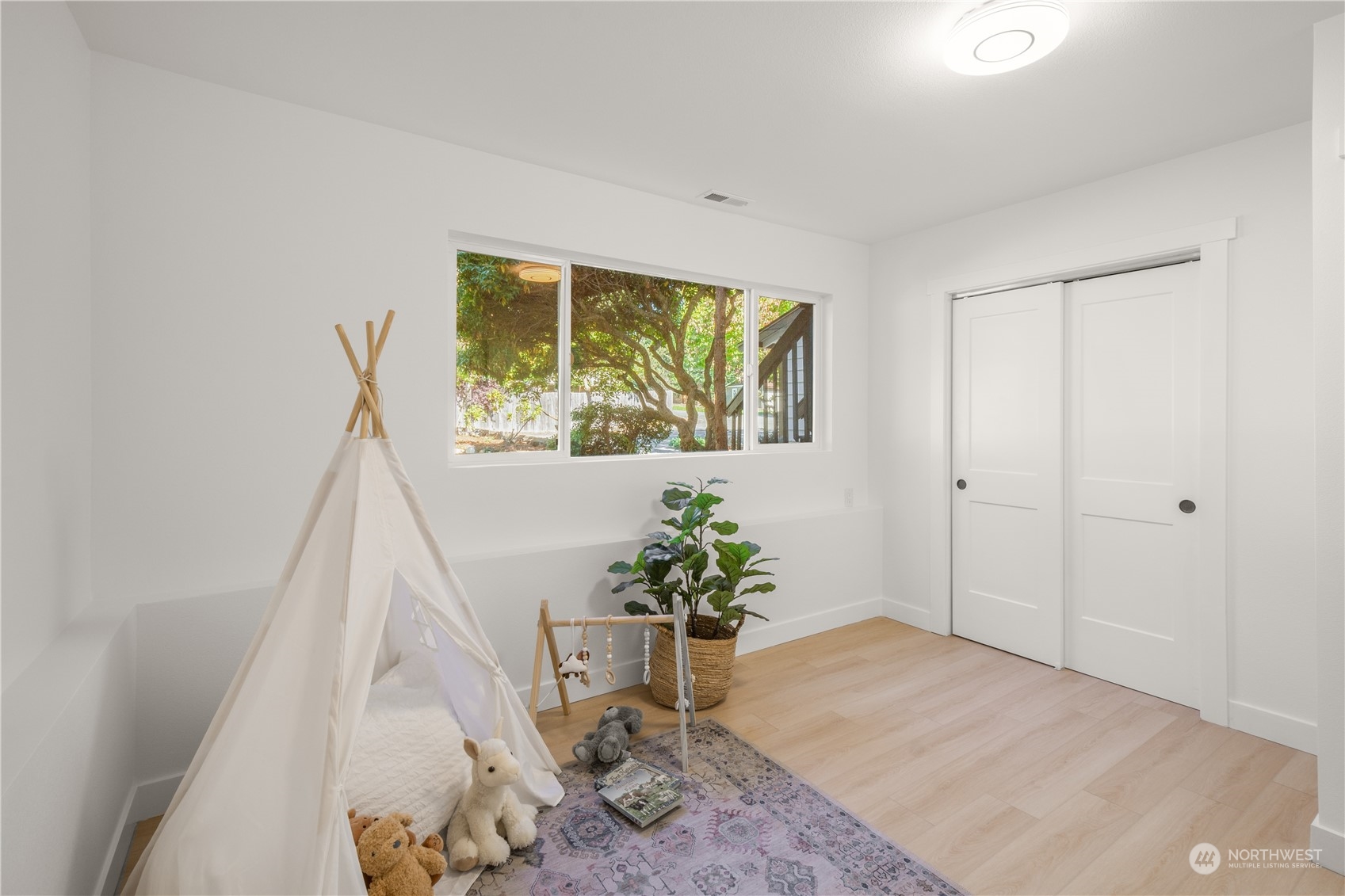 732 204th Street Southeast Bothell, WA 98012 - Photo 17 of 25