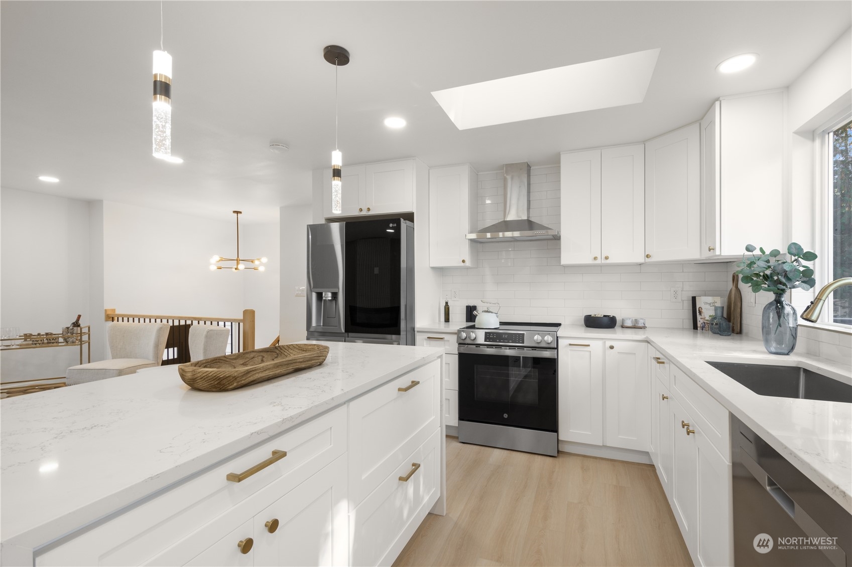 732 204th Street Southeast Bothell, WA 98012 - Photo 7 of 25