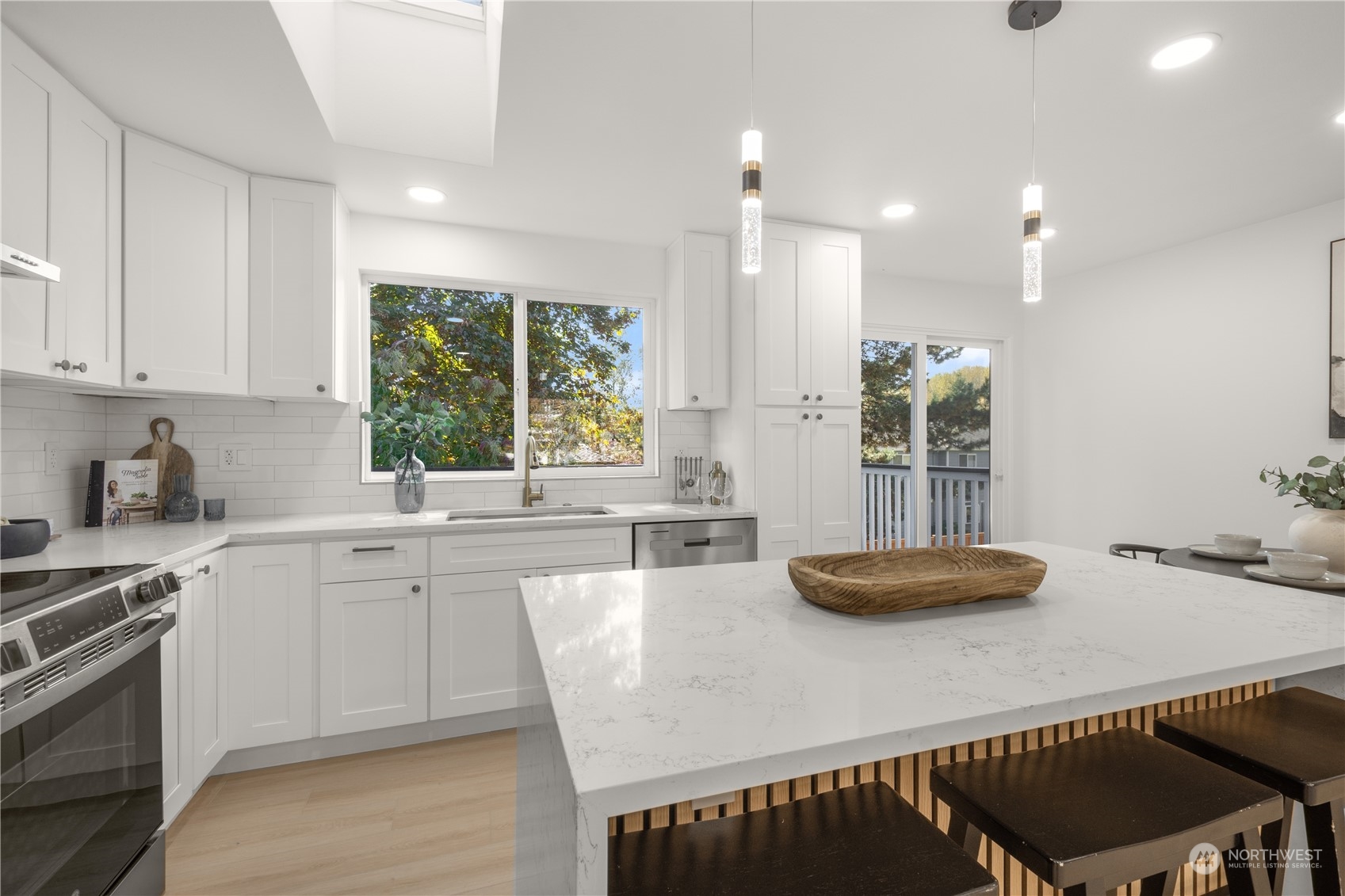 732 204th Street Southeast Bothell, WA 98012 - Photo 8 of 25