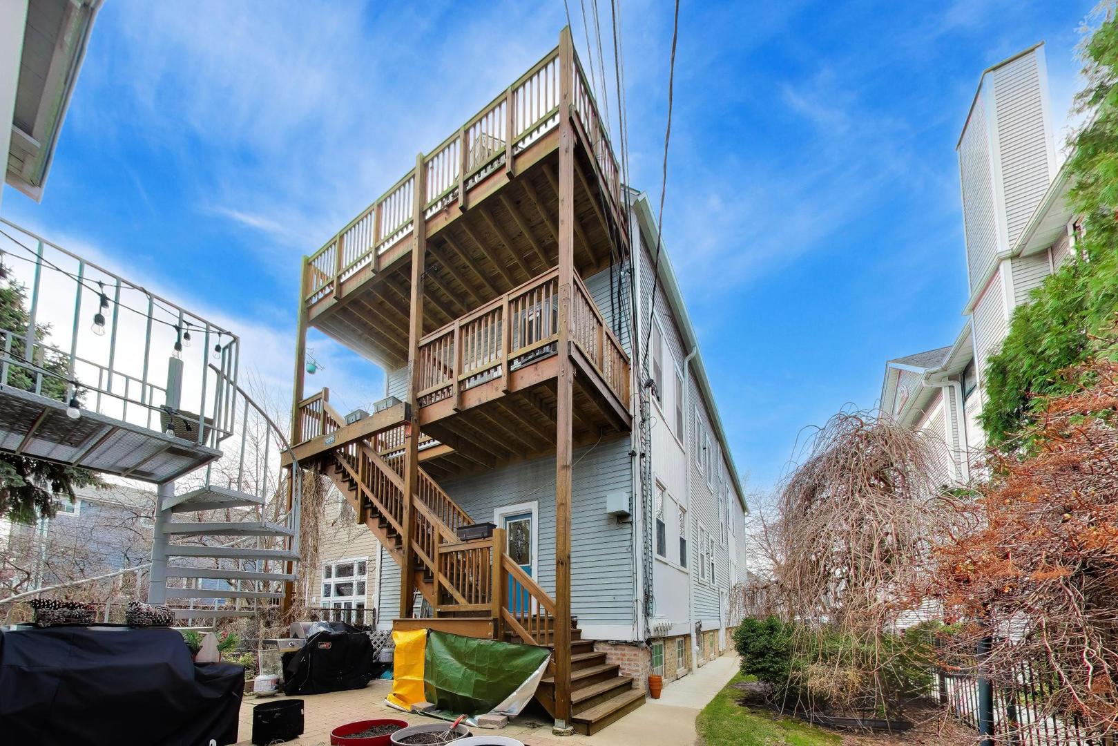 1232 West Nelson Street, Unit B Chicago, IL 60657 - Photo 16 of 22