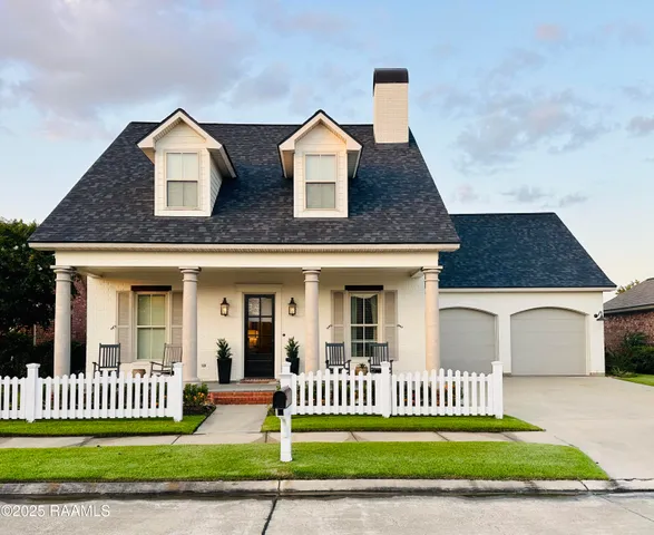 $574,500 | 5935 Camellia Place, Lake Charles, LA 70605