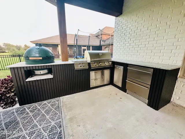 $574,500 | 5935 Camellia Place, Lake Charles, LA 70605