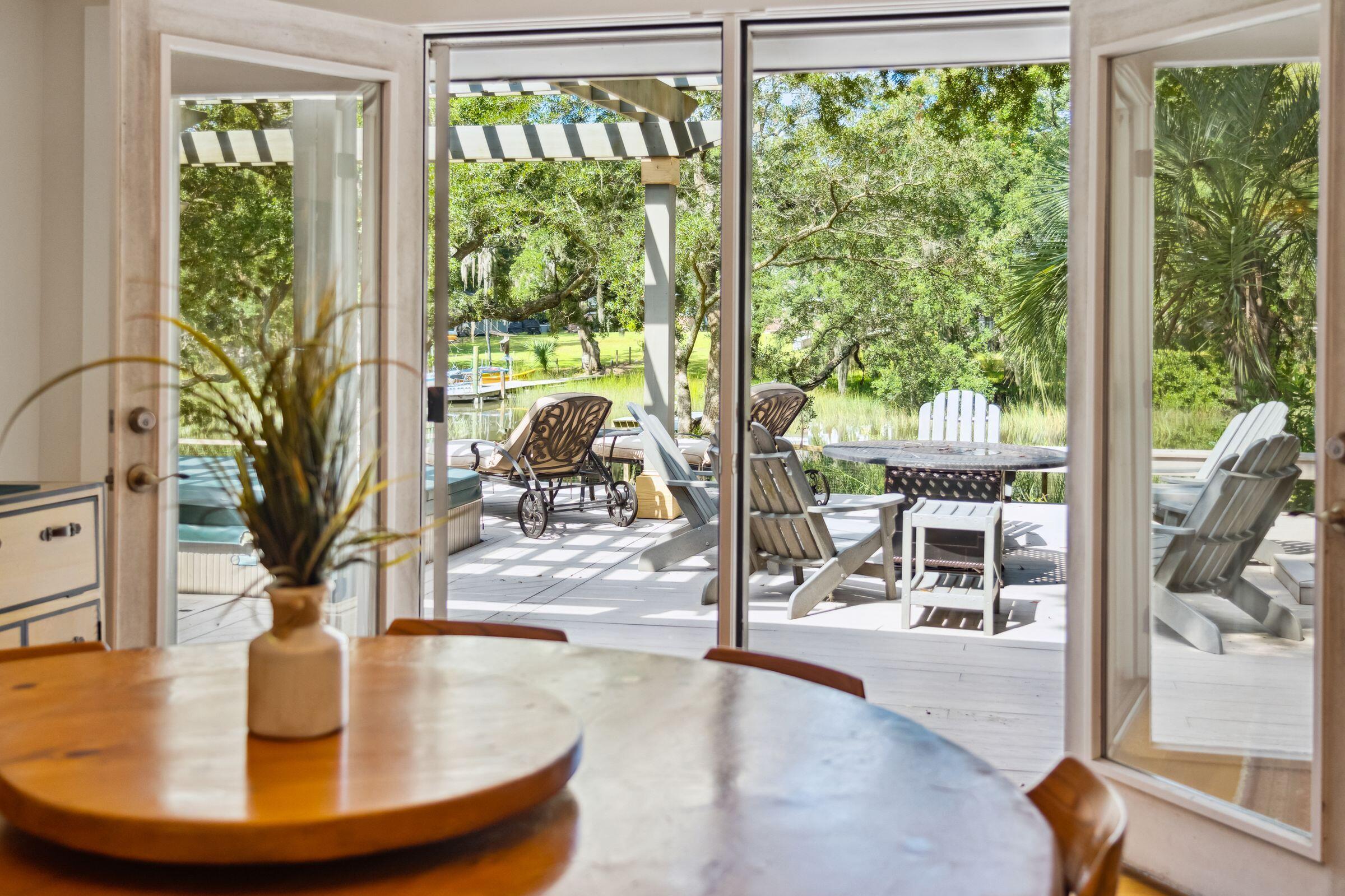 239 Coinbow Circle Mount Pleasant, SC 29464 - Photo 7 of 42 Dining Space