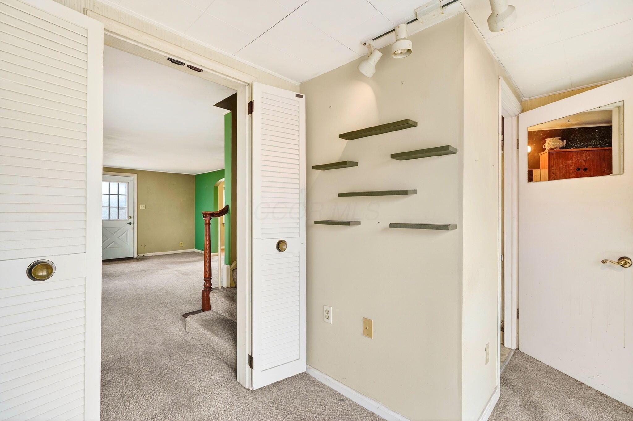575 Chestershire Road Columbus, OH 43204 - Photo 10 of 29 575 Chestershire Road23