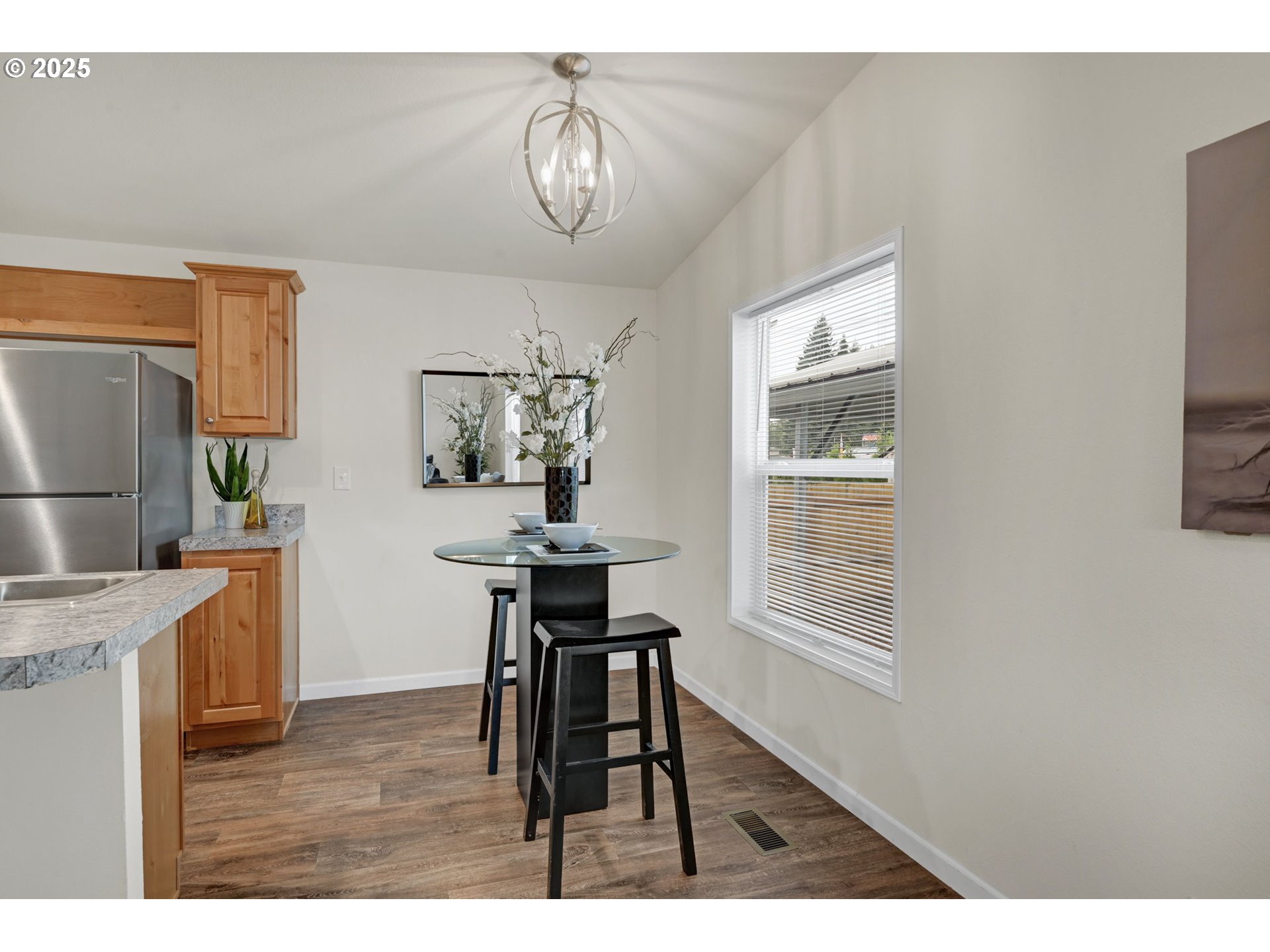 87886 Cedar Flat Road Springfield, OR 97478 - Photo 12 of 34 a dining room with furniture and window