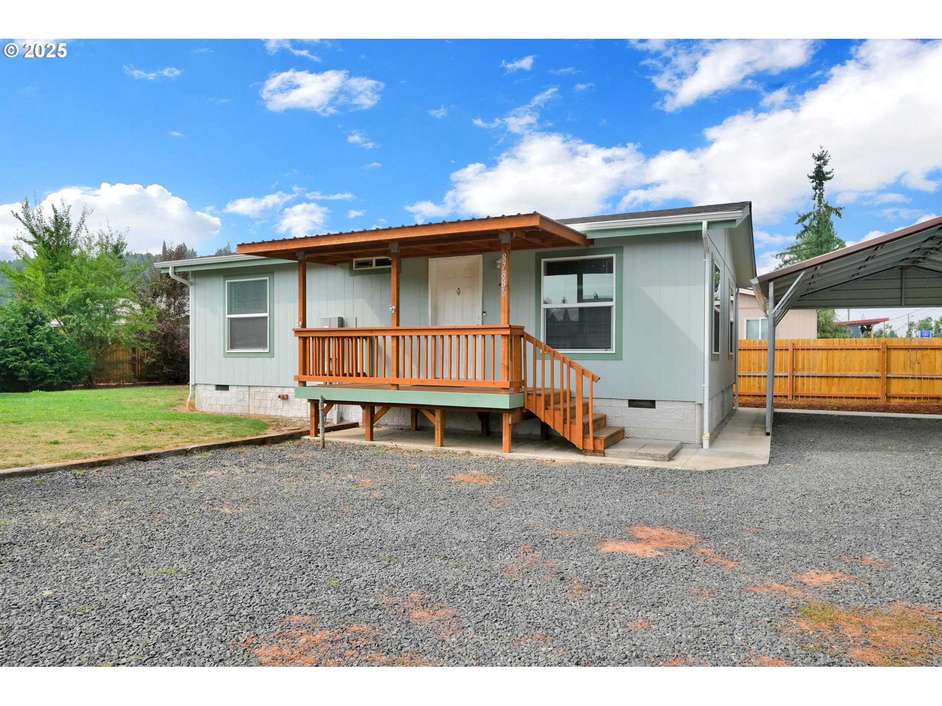 87886 Cedar Flat Road Springfield, OR 97478 - Photo 17 of 34 a house view with a backyard space