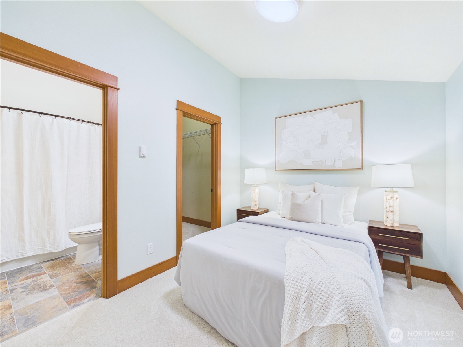 741 North 94th Street, Unit B Seattle, WA 98103 - Photo 23 of 32