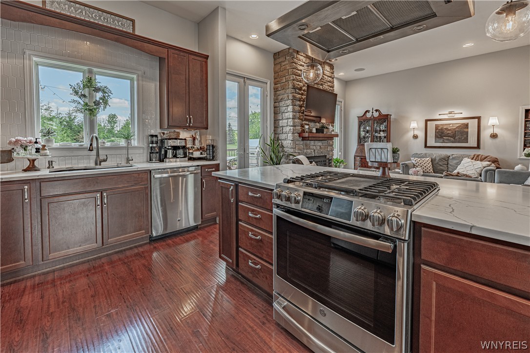 4899 Beach Ridge Road Pendleton, NY 14094 - Photo 9 of 48