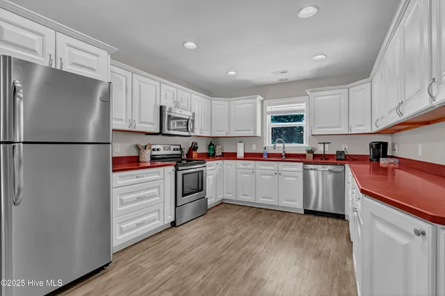 $1,850 | 515 Poverty Point Road, Unit A, Sneads Ferry, NC 28460