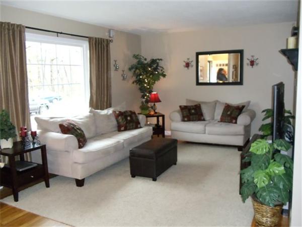 403 Goldthwaite Road Northbridge, MA 01588 - Photo 2 of 11