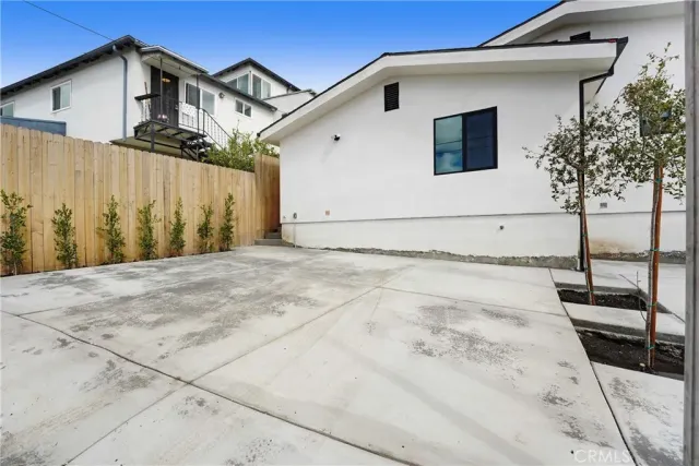 $4,499 | 2822 Waverly Drive, Los Angeles, CA 90039