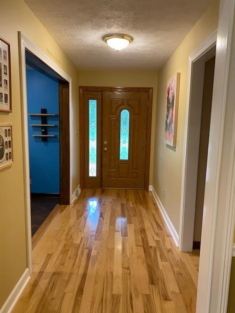 8830 Winding Ridge Road Indianapolis, IN 46217 - Photo 3 of 21 Gallery Image 3
