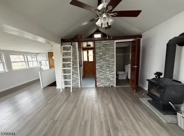 $2,200 | 7 Yacare Path, West Milford, NJ 07480