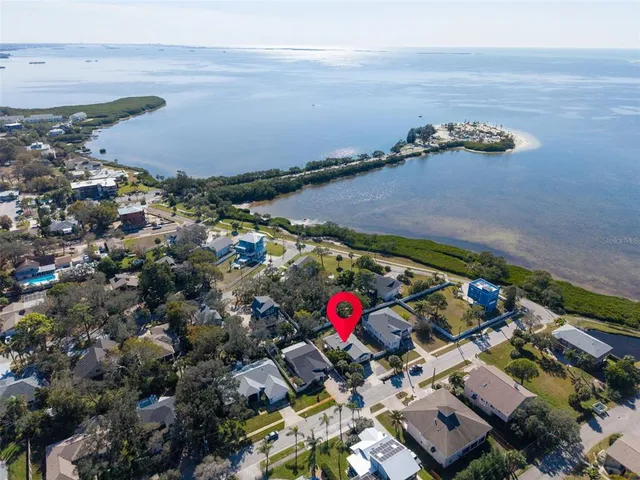 $649,900 | 1907 Gulf Beach Boulevard, Tarpon Springs, FL 34689