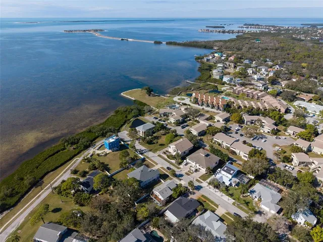 $649,900 | 1907 Gulf Beach Boulevard, Tarpon Springs, FL 34689