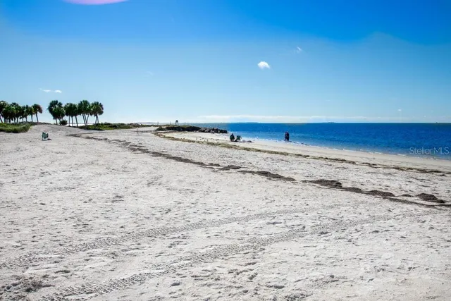 $649,900 | 1907 Gulf Beach Boulevard, Tarpon Springs, FL 34689