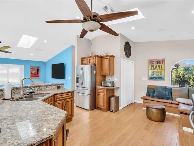 $649,900 | 1907 Gulf Beach Boulevard, Tarpon Springs, FL 34689