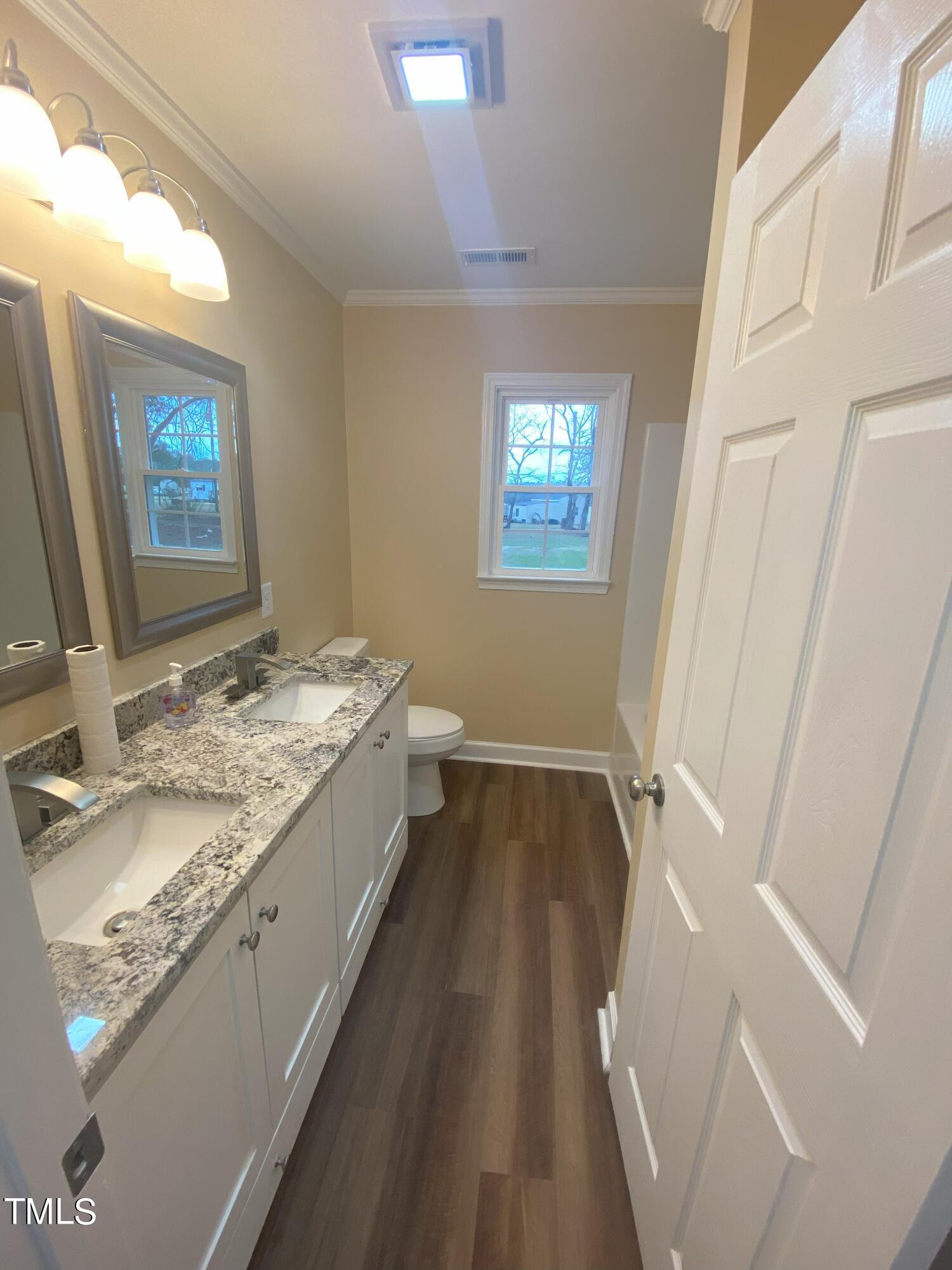 737 Folly Road Plymouth, NC 27962 - Photo 15 of 23 12. Bathroom 1