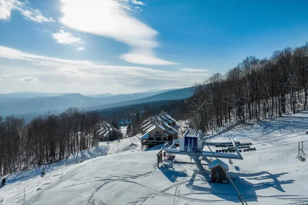 $614,000 | 62 Okemo Trailside Extension, Unit 9C, Ludlow, VT 05149