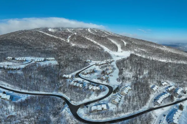 $614,000 | 62 Okemo Trailside Extension, Unit 9C, Ludlow, VT 05149