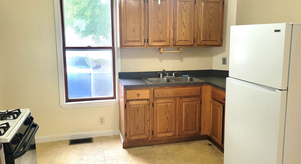 8 Harvard Street Whitman, MA 02382 - Photo 7 of 27