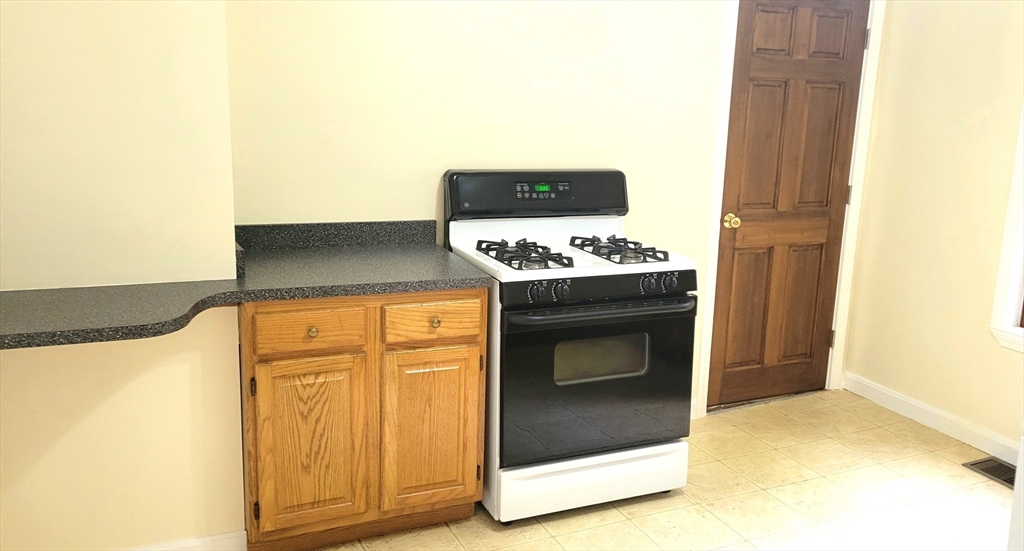 8 Harvard Street Whitman, MA 02382 - Photo 8 of 27