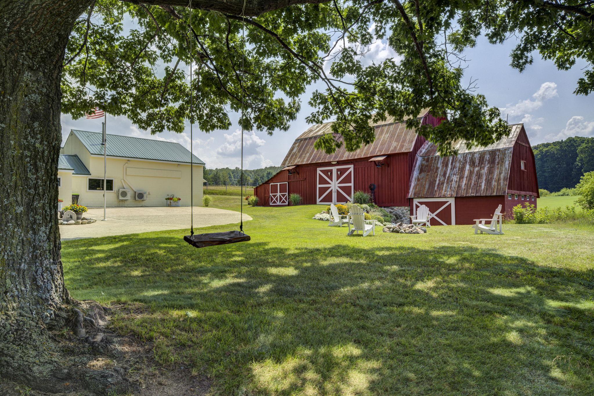 4135 Schoolcraft Road Bellaire, MI 49615 - Photo 9 of 96