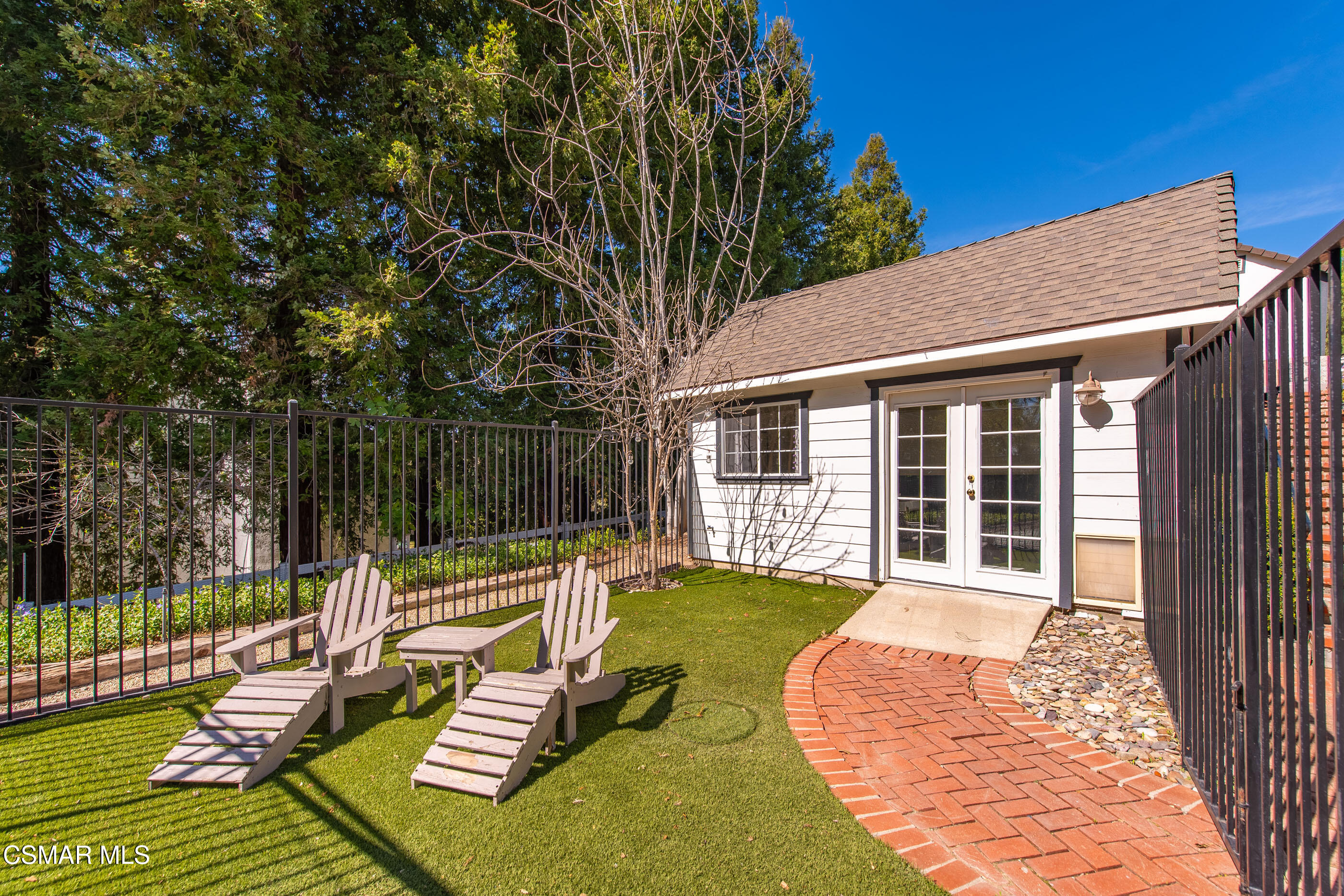 6144 Chesebro Road Agoura Hills, CA 91301 - Photo 59 of 73 a view of a house with backyard and sitting area