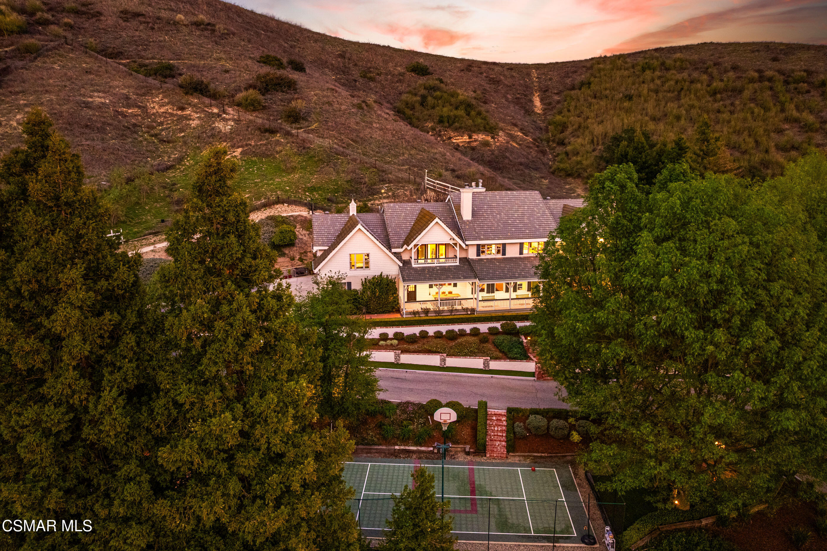 6144 Chesebro Road Agoura Hills, CA 91301 - Photo 65 of 73 6144 Chesebro Rd Agoura Hills-226