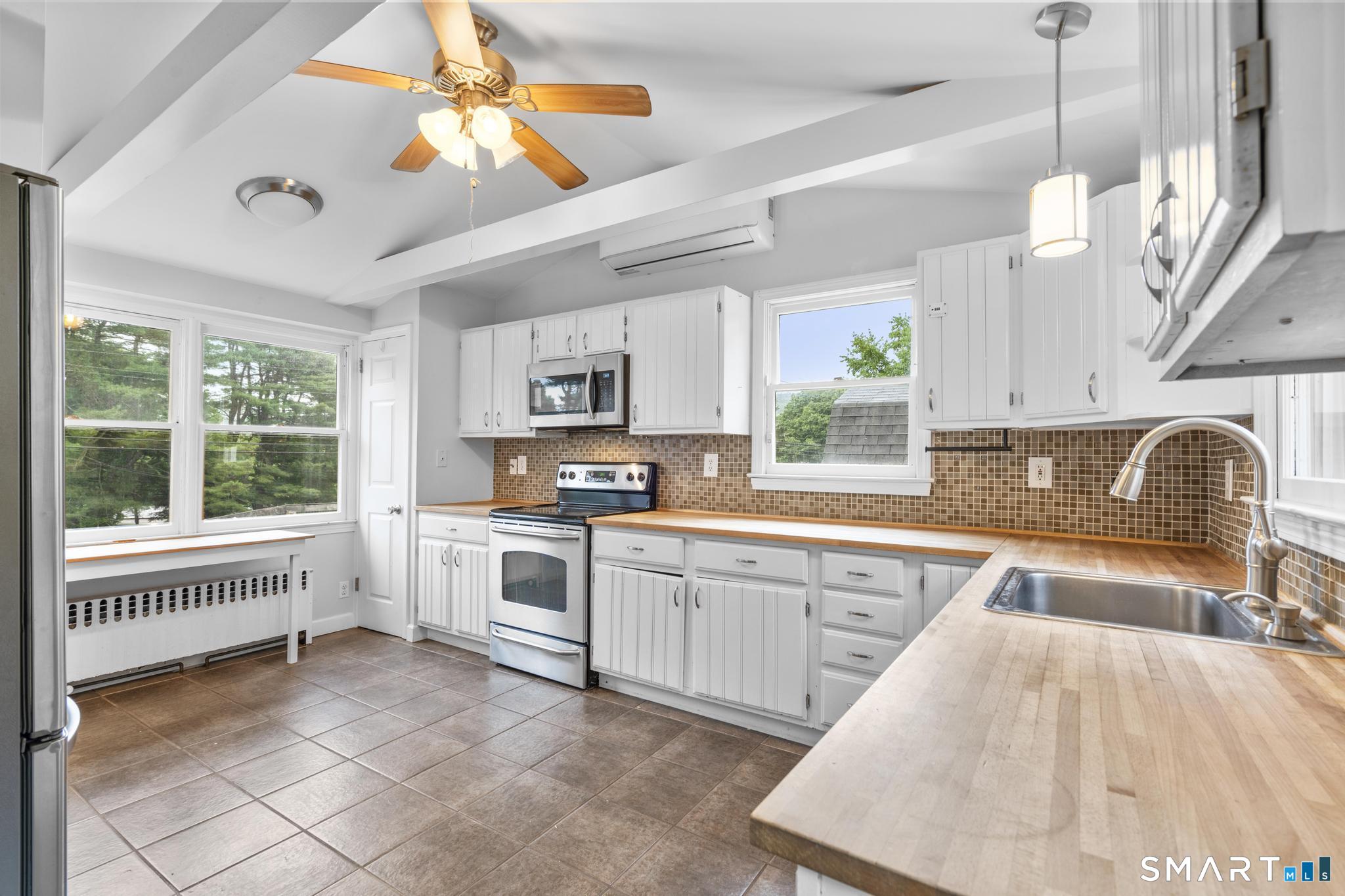 259 Peck Hill Road Woodbridge, CT 06525 - Photo 20 of 33