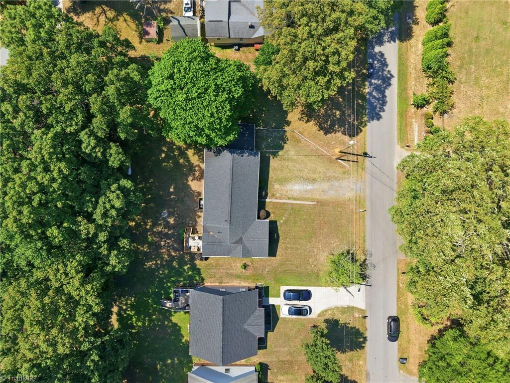 2104 Sheldon Road Greensboro, NC 27405 - Photo 42 of 49