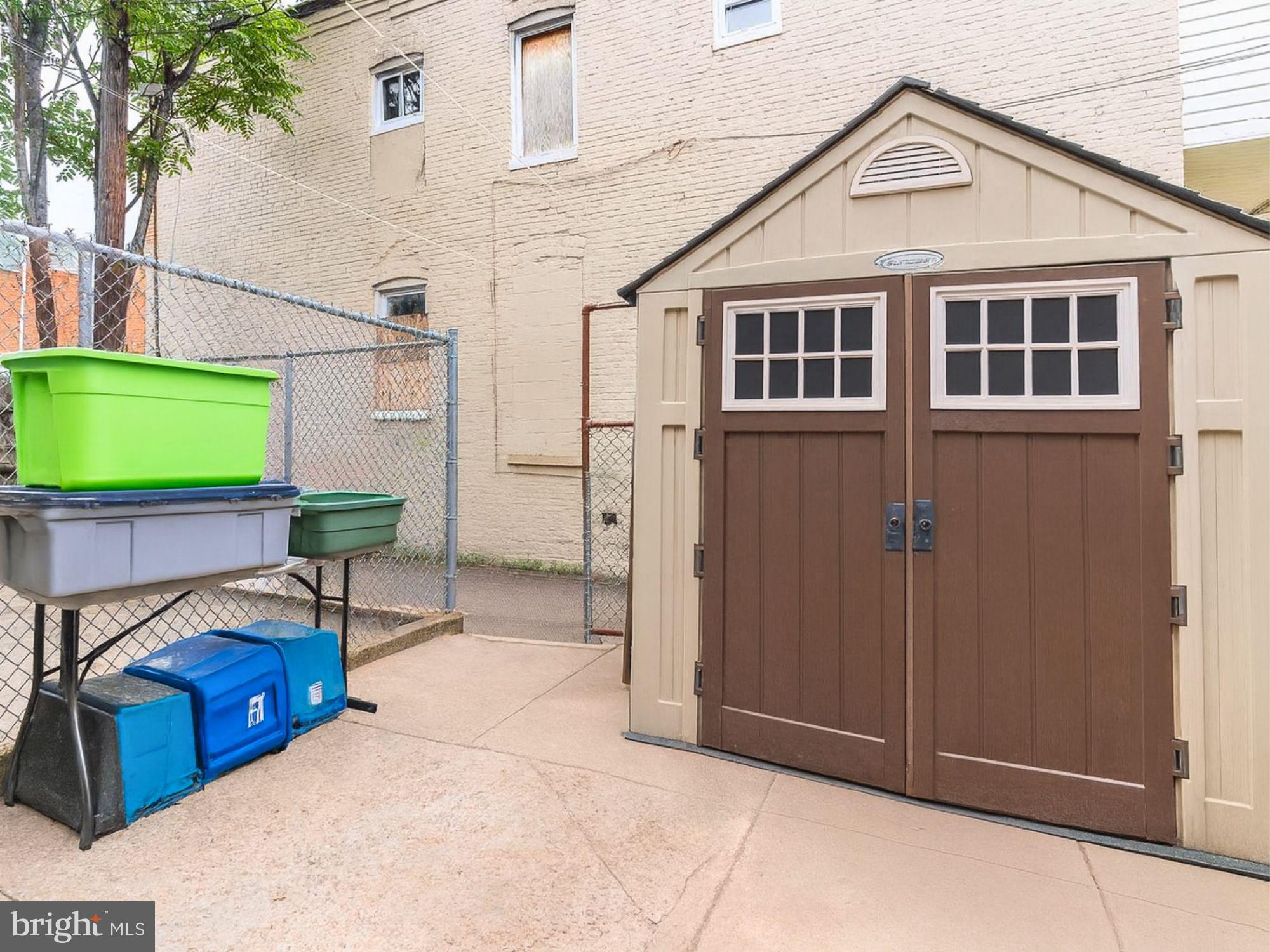 2715 East Madison Street Baltimore, MD 21205 - Photo 8 of 11 a view of backyard with a barbeque and seating space