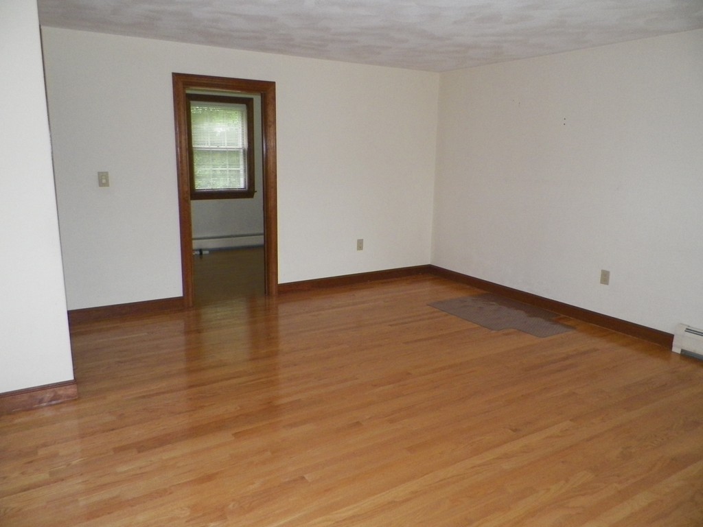 9 Colonial Drive Billerica, MA 01821 - Photo 14 of 30