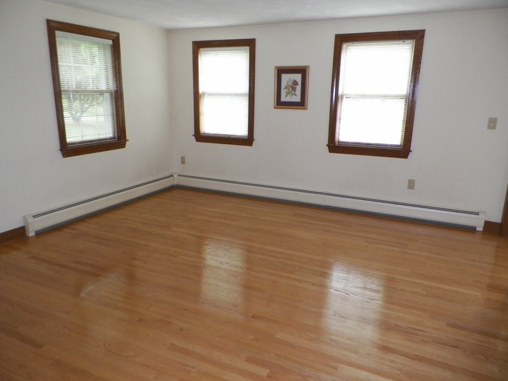 9 Colonial Drive Billerica, MA 01821 - Photo 15 of 30