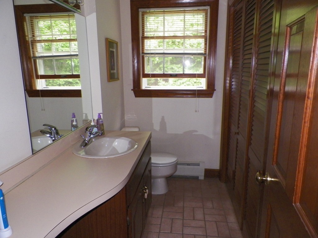 9 Colonial Drive Billerica, MA 01821 - Photo 17 of 30