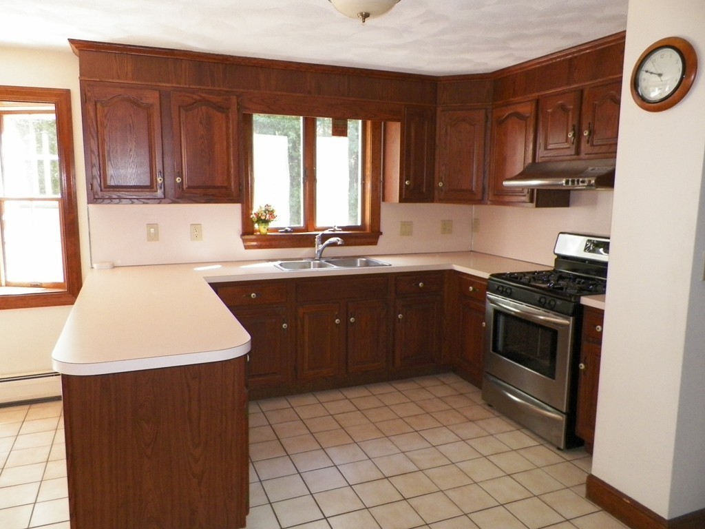 9 Colonial Drive Billerica, MA 01821 - Photo 10 of 30