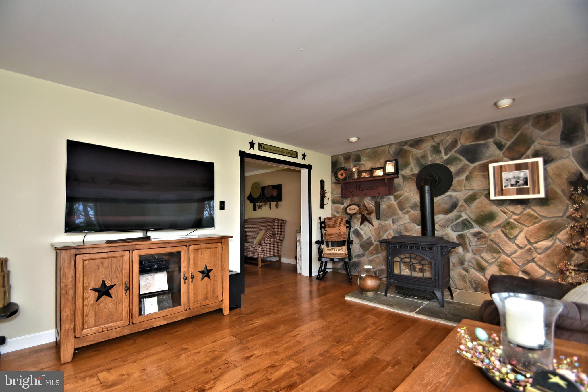 3183 Fennel Road Pennsburg, PA 18073 - Photo 14 of 48 Family Room