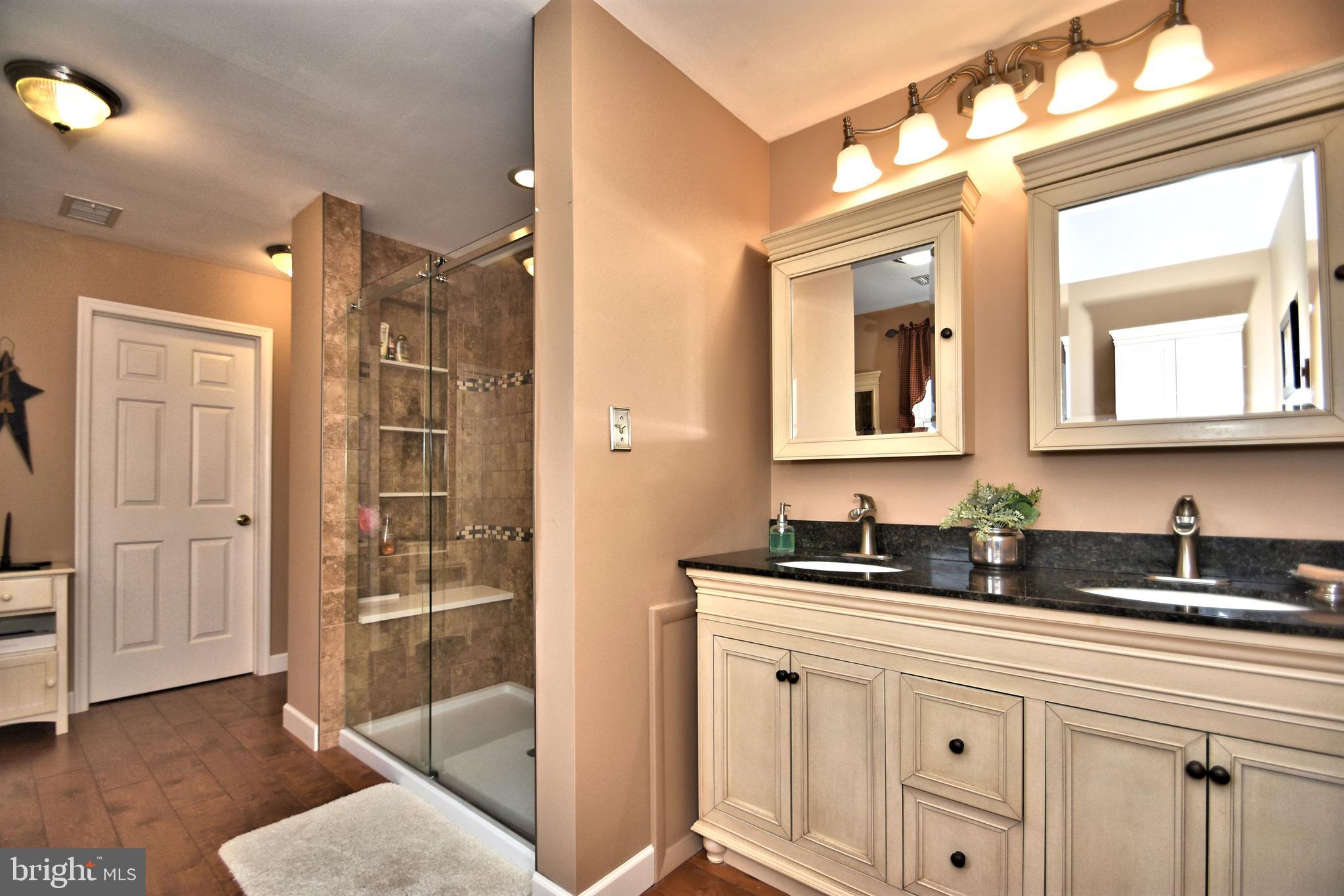 3183 Fennel Road Pennsburg, PA 18073 - Photo 23 of 48 Master Bathroom