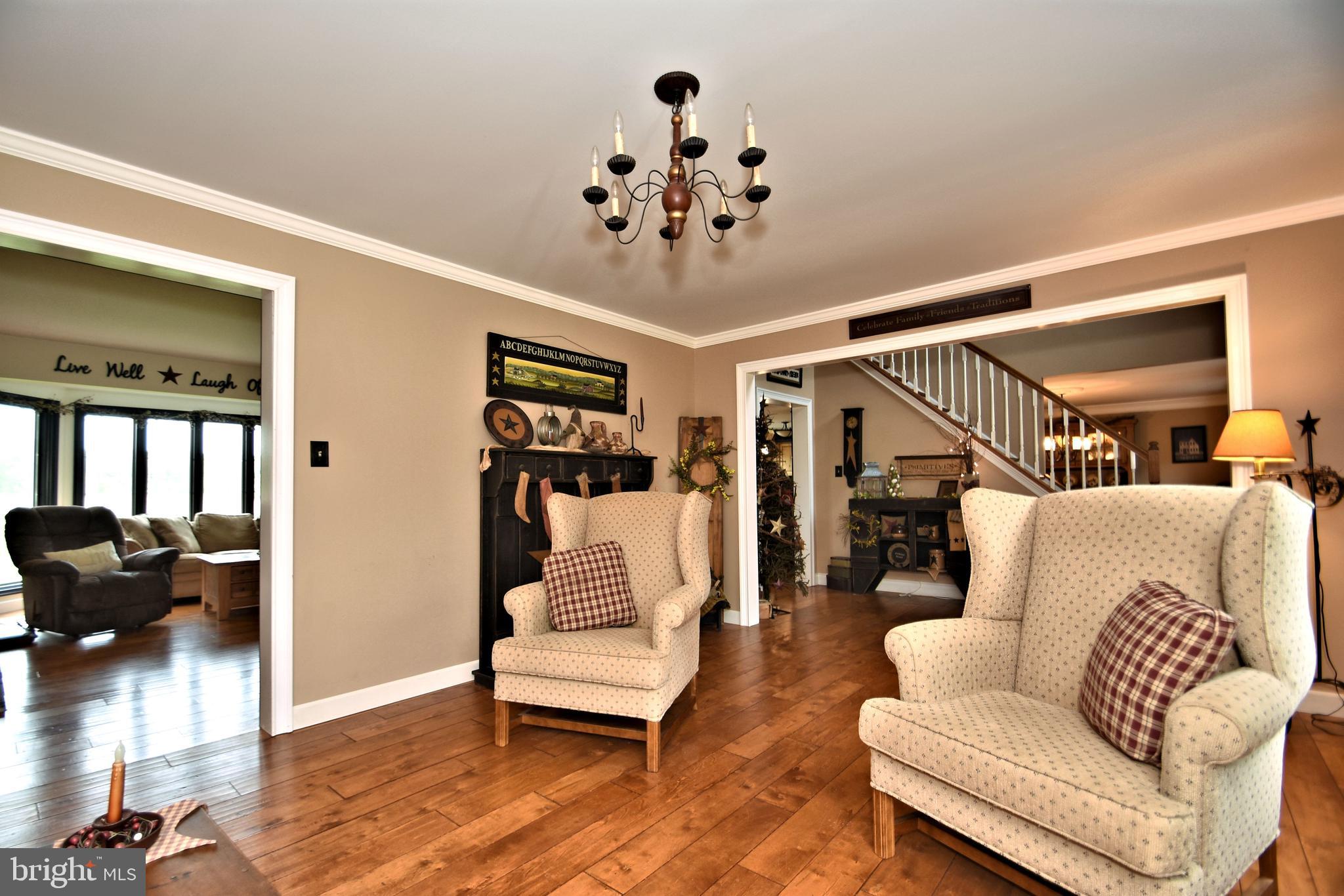 3183 Fennel Road Pennsburg, PA 18073 - Photo 5 of 48 Living Room