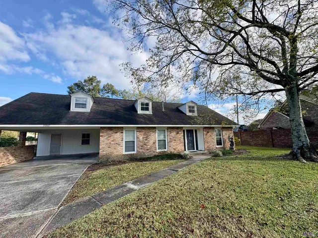 $2,200 | 10387 Ridgely Drive, Baton Rouge, LA 70809